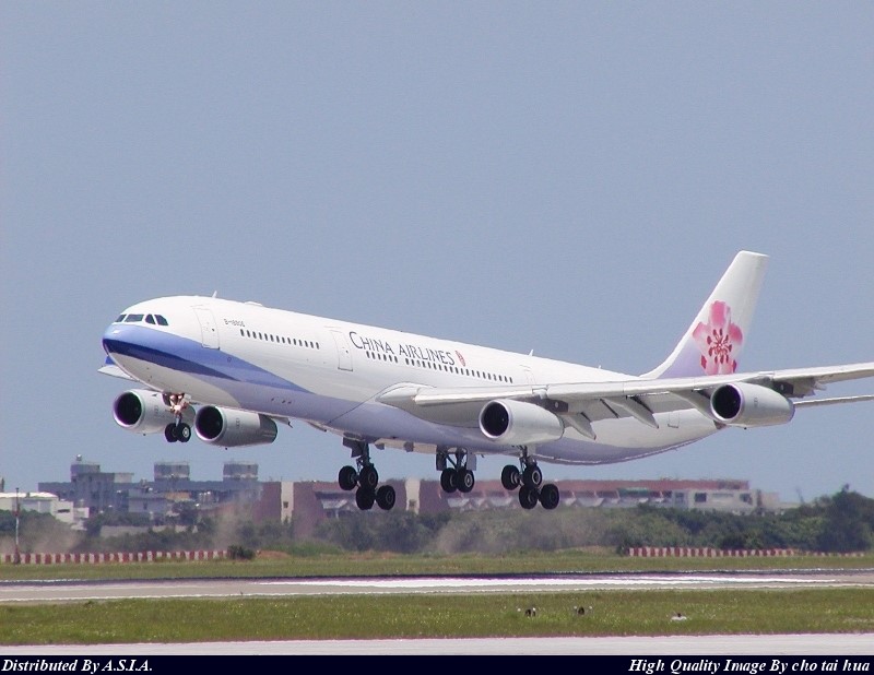 華航空中巴士A340-300型機