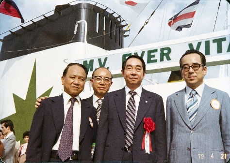 長榮海運以台灣第一艘自行建造之全貨櫃輪「長生輪」(Ever Vital)首航遠東—歐洲全貨櫃定期航線